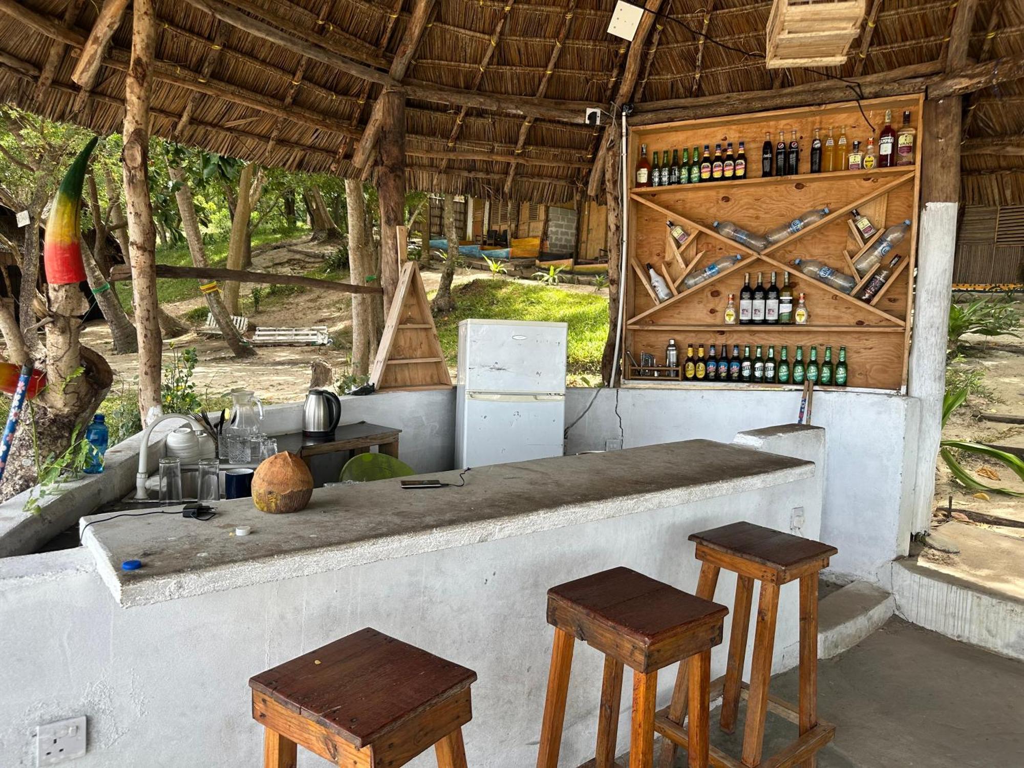 Maweni Beach Bungalows คิลินโดนี ภายนอก รูปภาพ