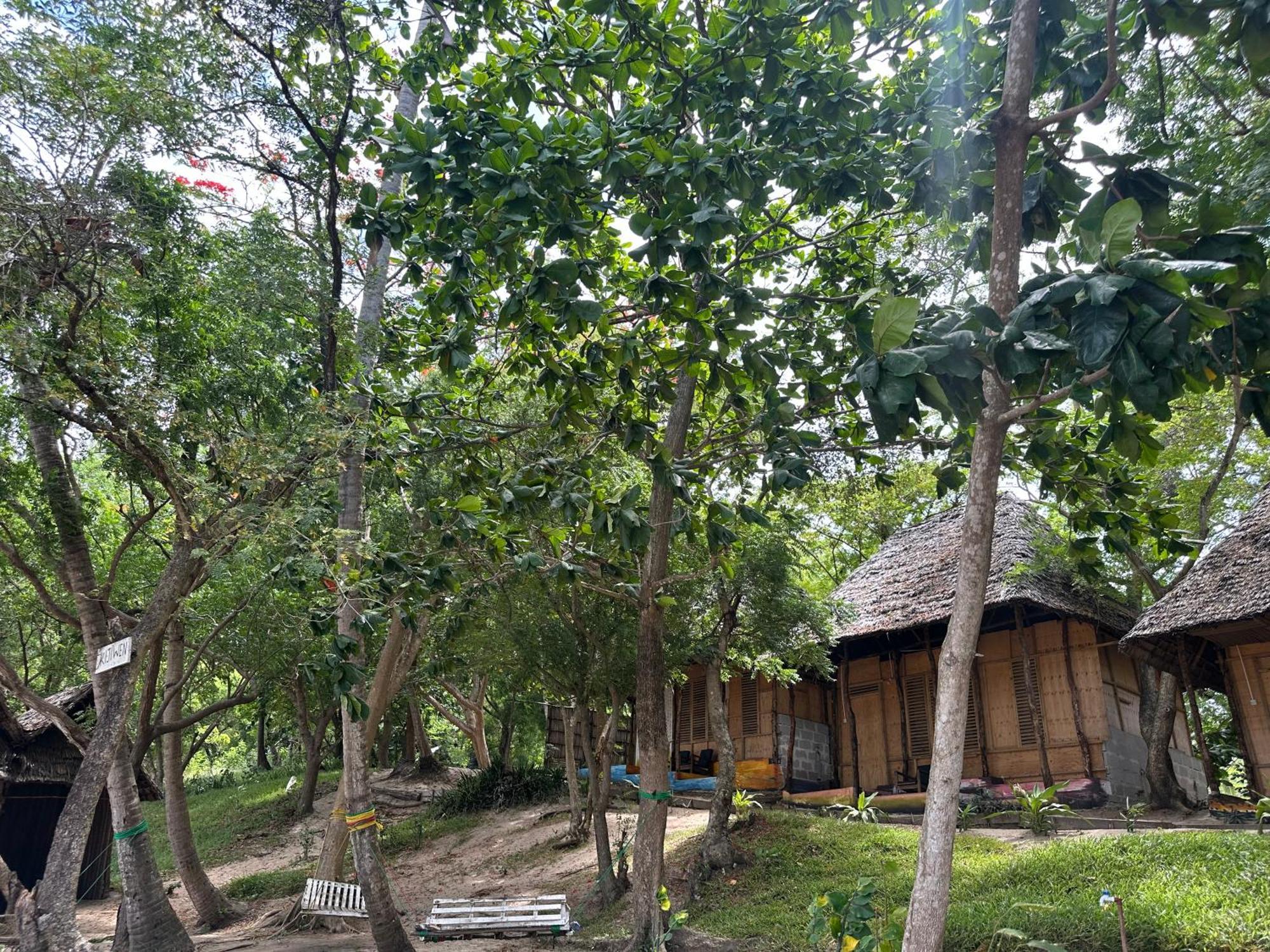 Maweni Beach Bungalows คิลินโดนี ภายนอก รูปภาพ