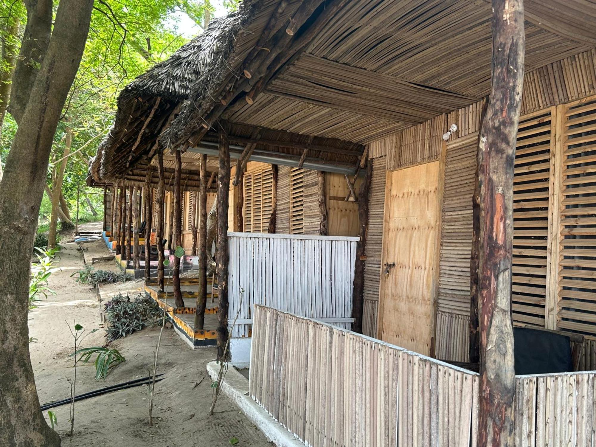 Maweni Beach Bungalows คิลินโดนี ภายนอก รูปภาพ