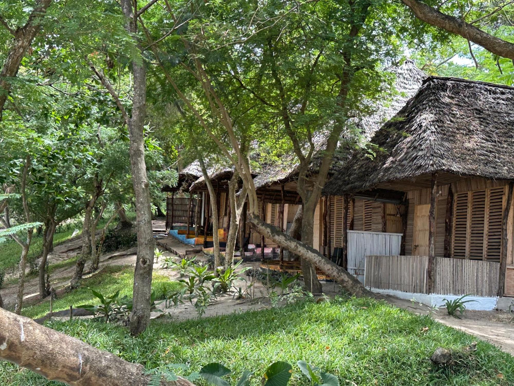 Maweni Beach Bungalows คิลินโดนี ภายนอก รูปภาพ